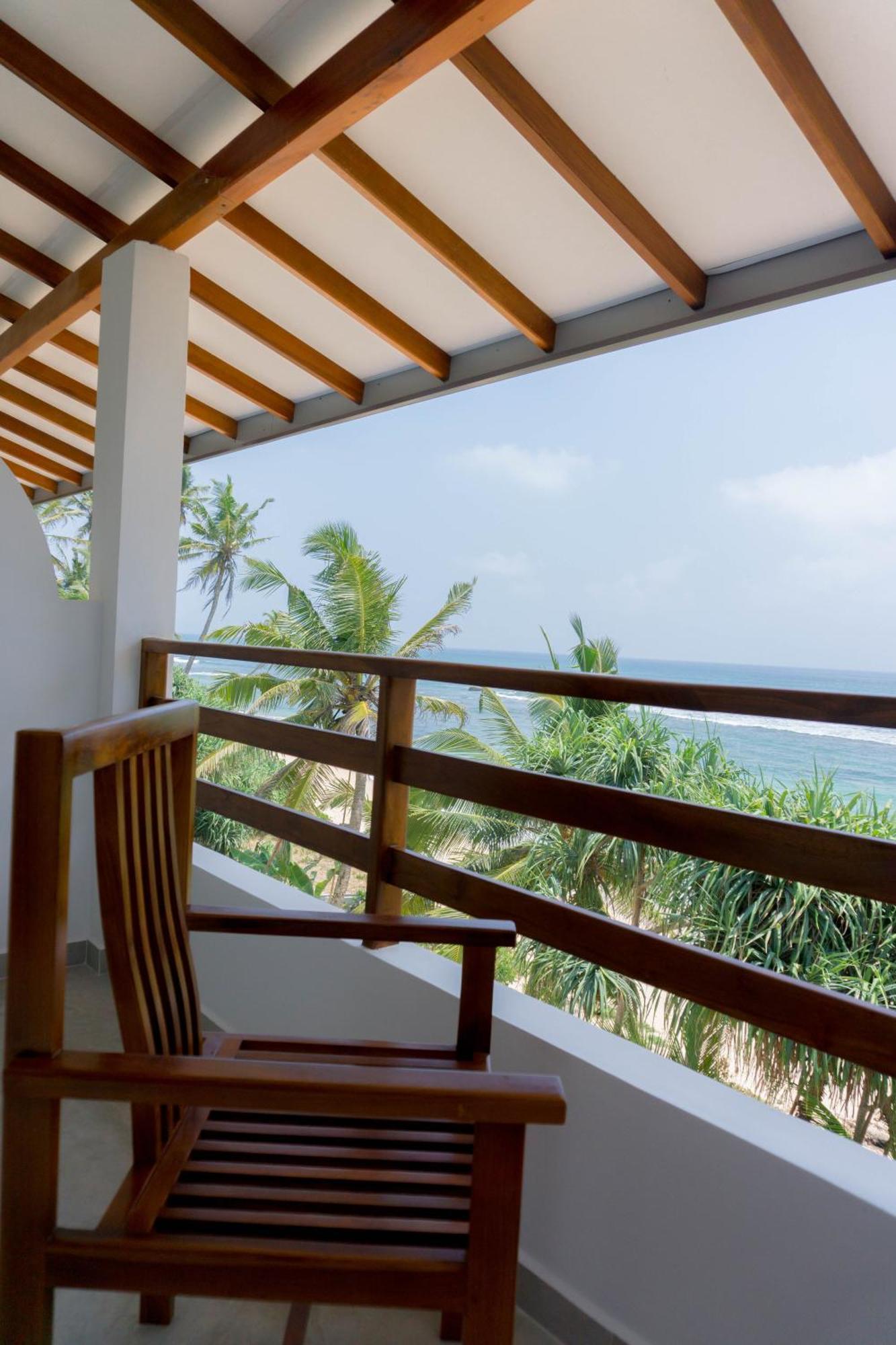 La Polena Hotel Matara Exterior foto